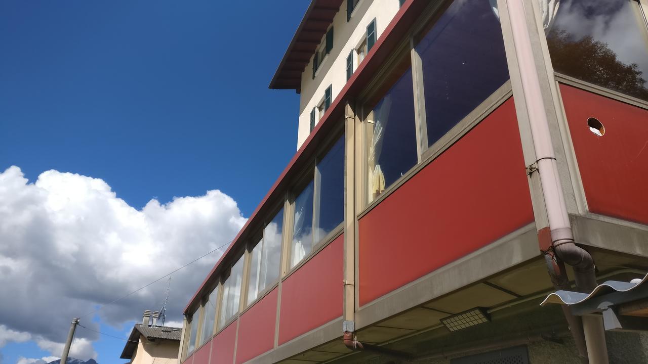Hotel La Valle Del Drago Piazza Brembana Exterior foto
