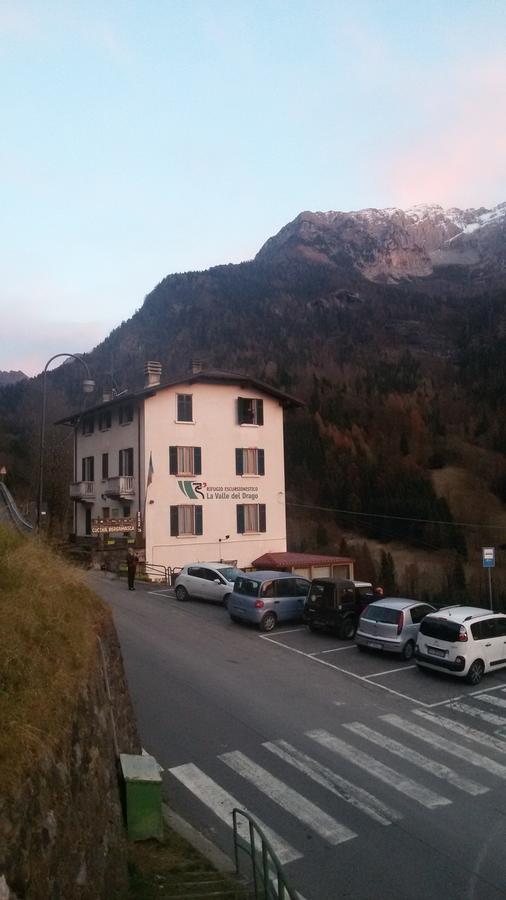 Hotel La Valle Del Drago Piazza Brembana Exterior foto